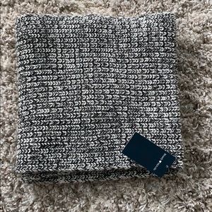 Brandy Melville scarf